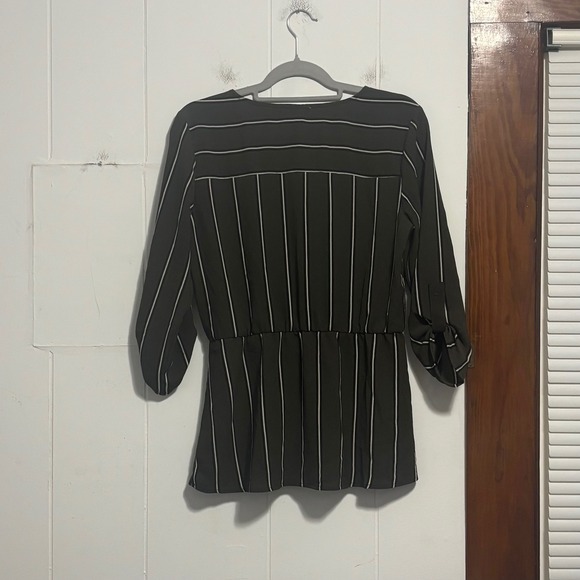 maurices Olive Green White Pinstripe Quarter Zip Peplum Top Size S - Picture 4 of 4